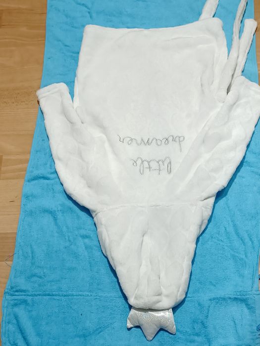 Szlafrok dla 3-4 letniej dziewczynki rozmiar 98/104