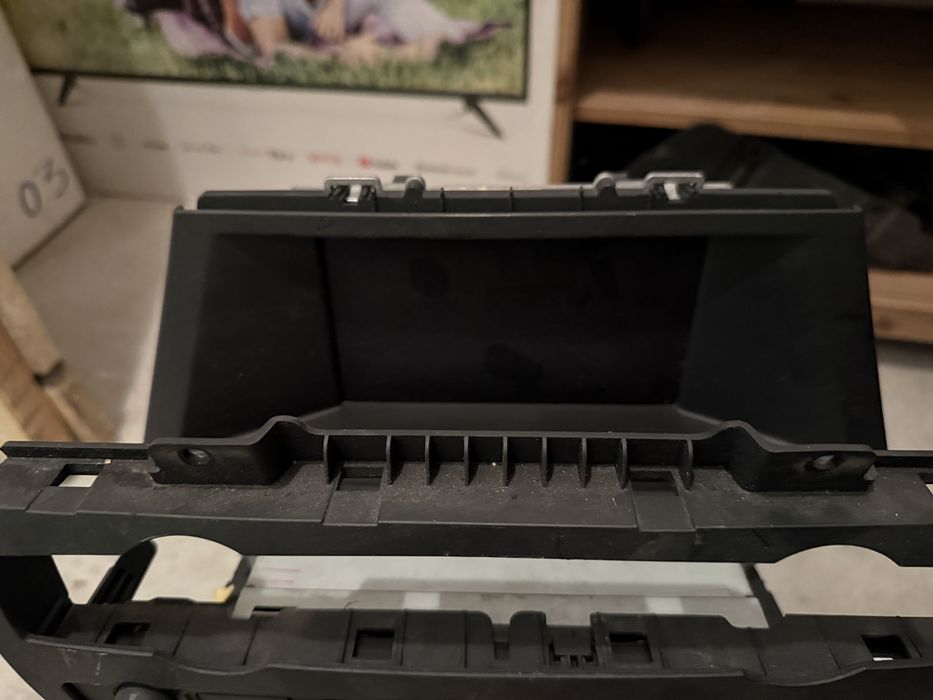 Radio z wyswietlaczem BMW e70 X5
