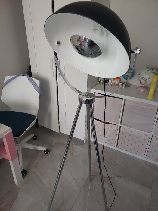 Lampa podłogowa nowa