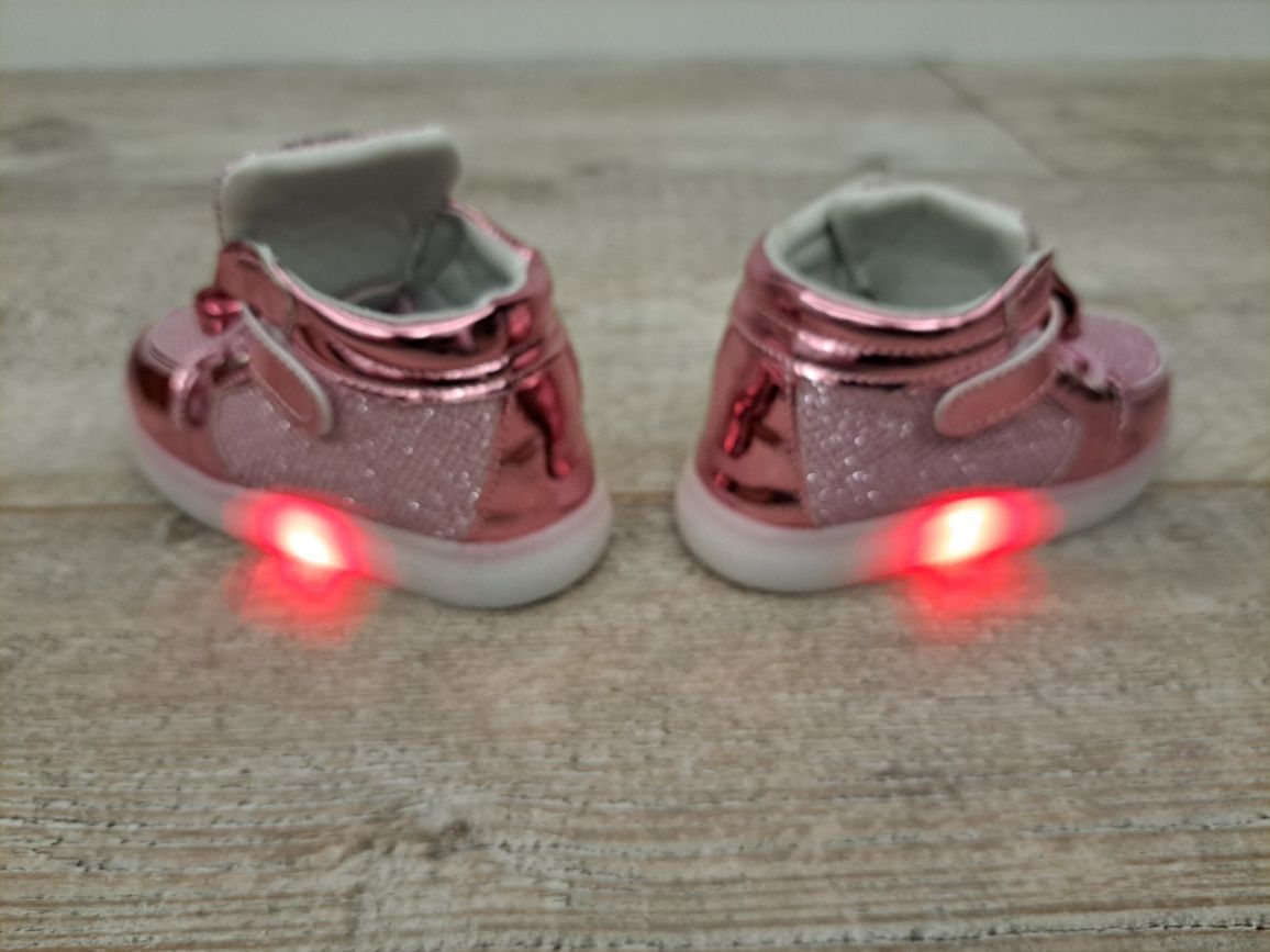 Buty/botki świecące LED-Hello Kitty/rozm. 24