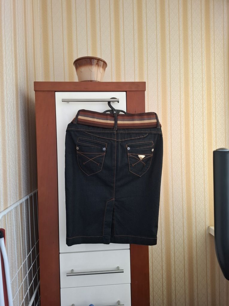 Крута котонова спідниця Emporio Armani,  р.S-M
