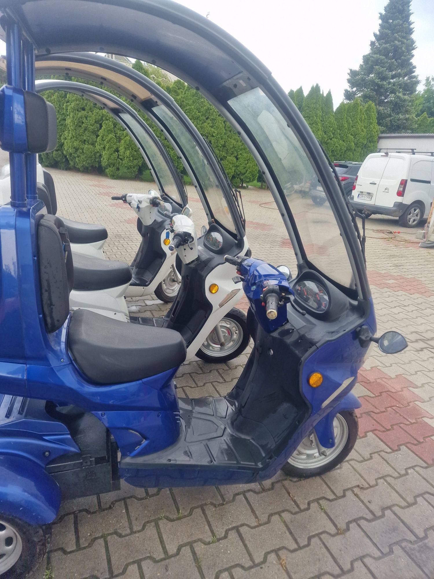 Skuter elektryczny