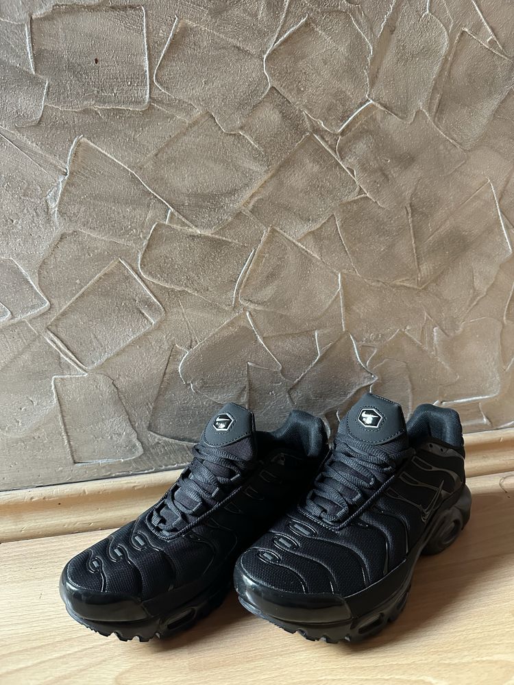 Nike air max plus 43 czarne
