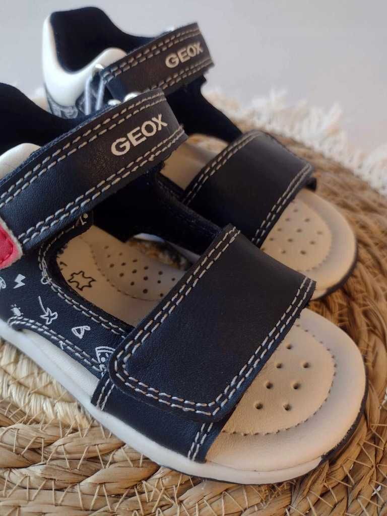 Sandałki chłopięce r.22 Geox Tapuz granat