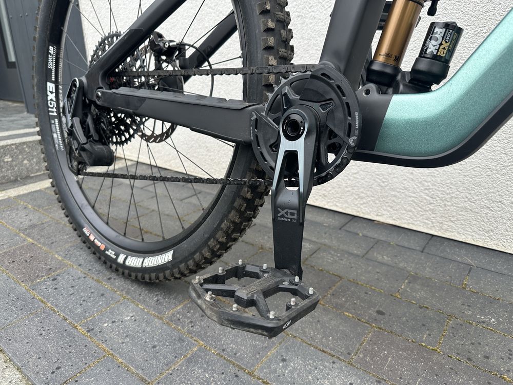 Canyon Strive CFR 2024