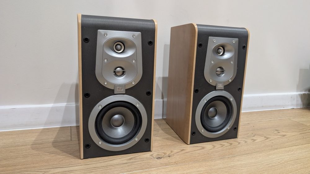 JBL ES20        .
