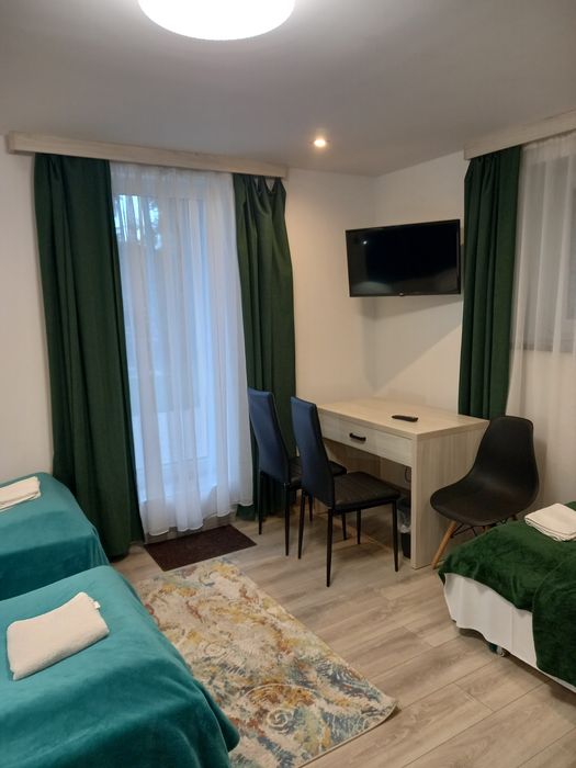 Kraków komfortowe pokoje-noclegi.3 Pokojowy apartament do 9 osób.Od