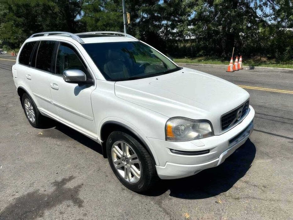 Volvo XC90      2014