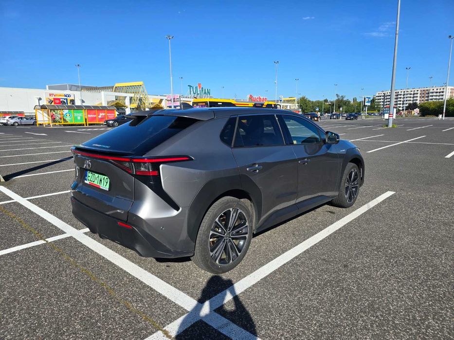 Cesja Leasingu - Toyota bZ4X 71.4kWh 4x4 Premiere Edition