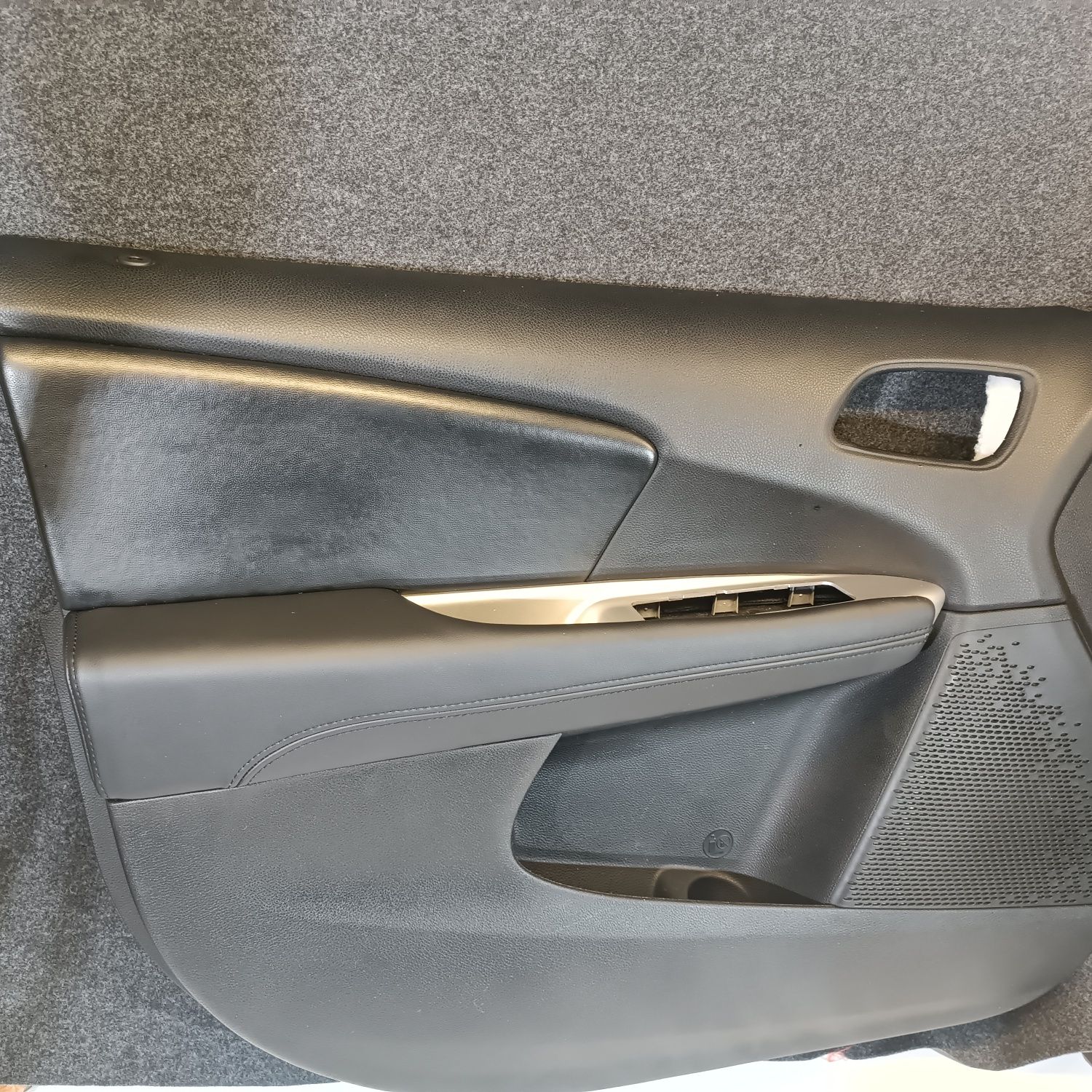 Чехол подлокотника для Dodge journey