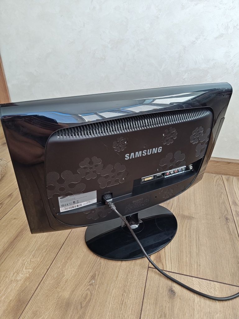 Продам монітор-телевізор Samsung 2333hd