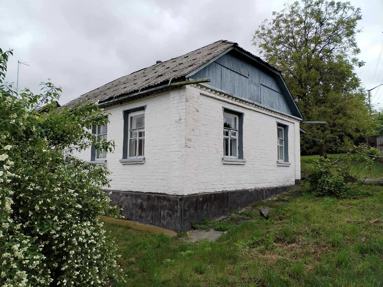 Продам будинок в місті Фастів.