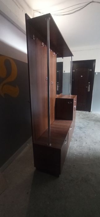 Меблі в передпокій