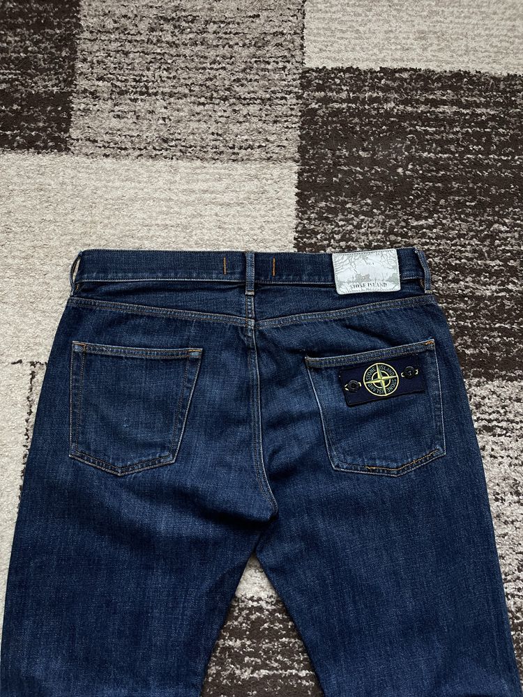 Джинси від Stone Island