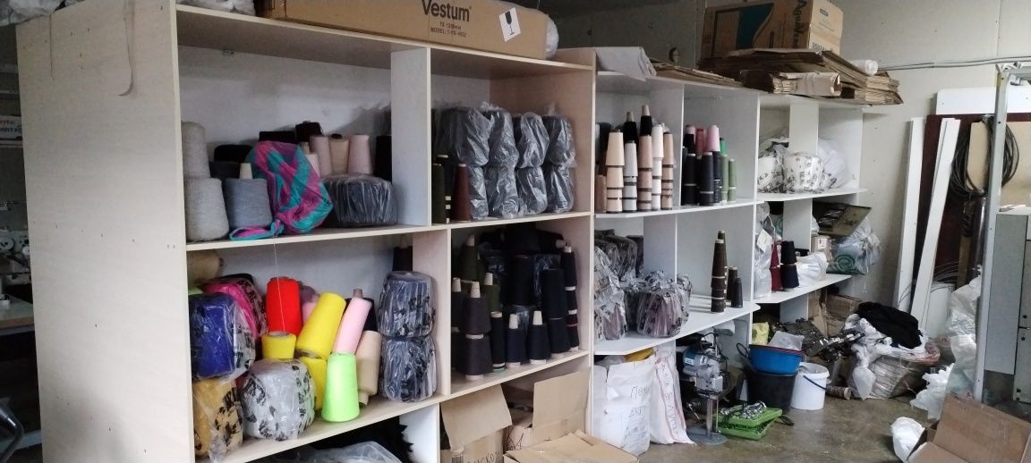 Продам стеллажи для производства