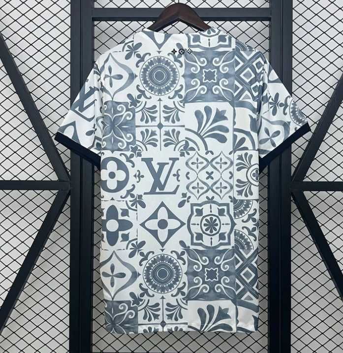 Camisola Portugal x Luis Vuitton