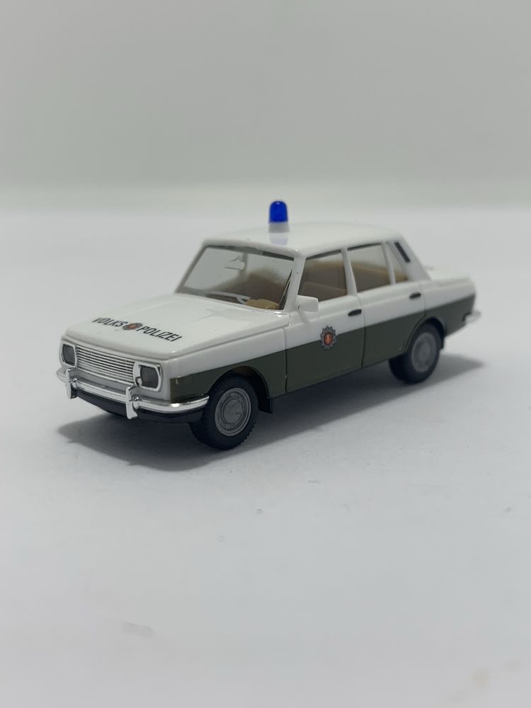 Wartburg 353 66 da Herpa escala 1/87