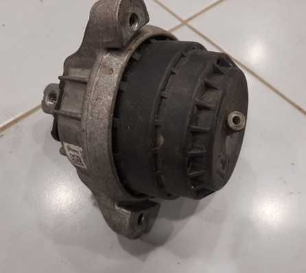 Подушка двигателя опора BMW F10 F11 F18 БМВ Ф10 Ф11 Подушка двигуна