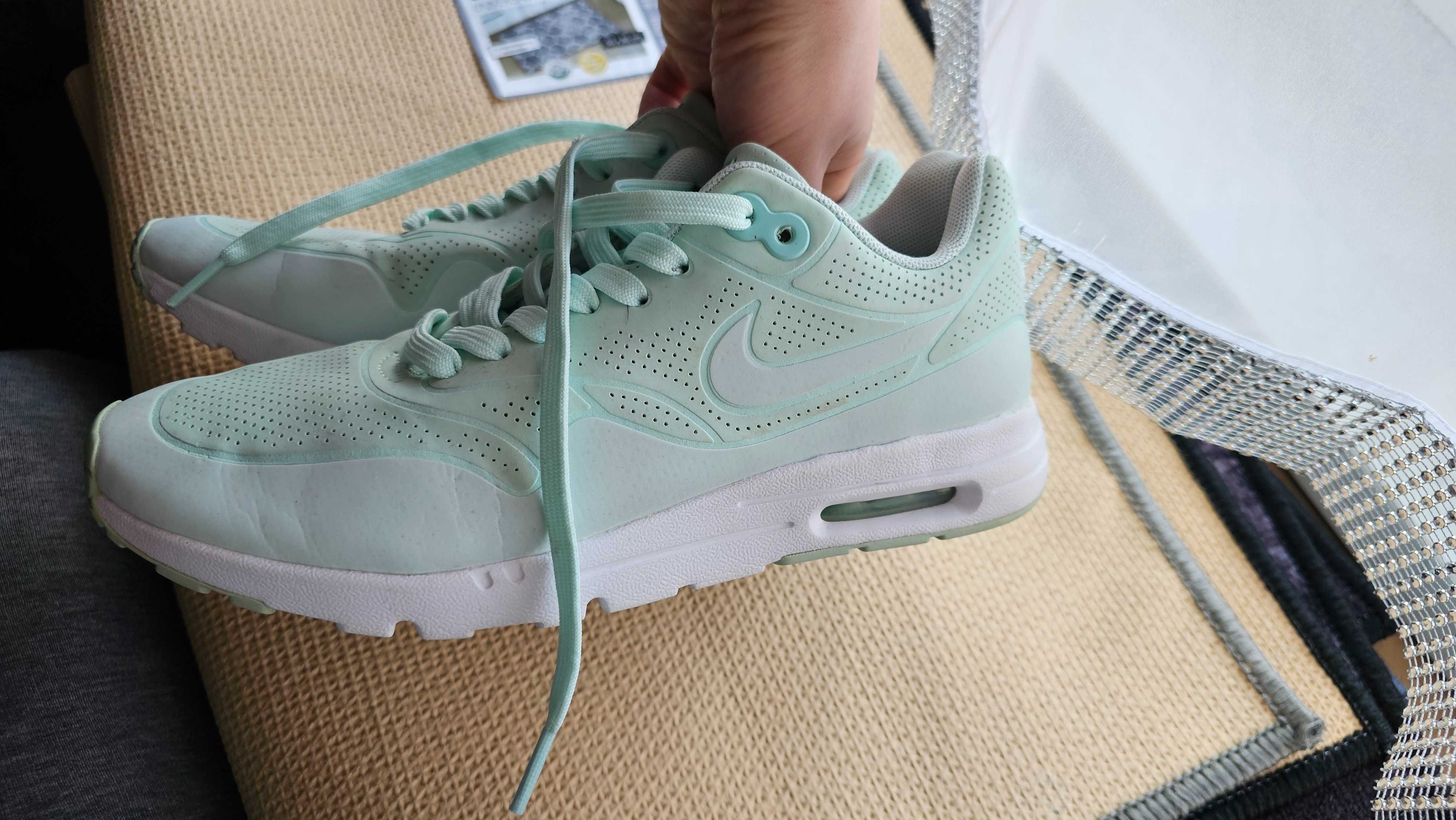 Buty adidasy nike air max bialo mietowe