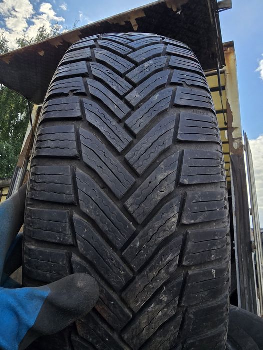 195/65R15 Michelin Alpin 6