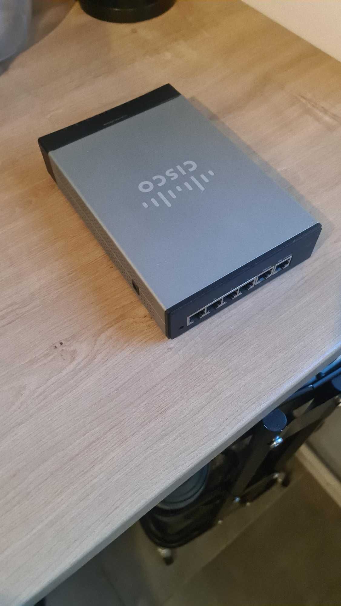 Router Cisco RV 042 Small Business