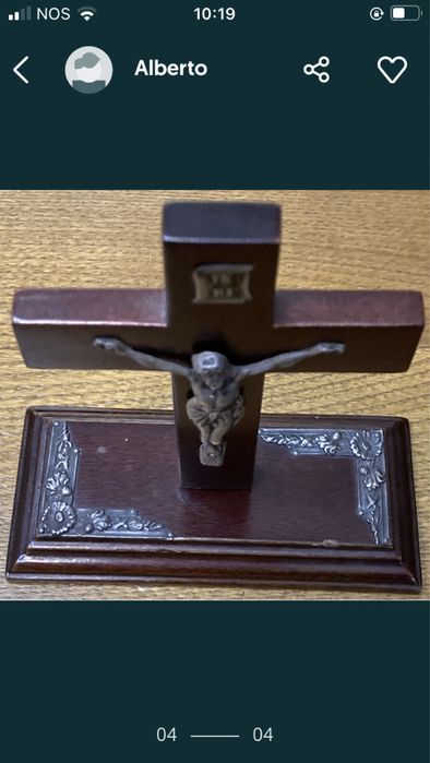 Cruxifixo com Cristo e aplicações em prata