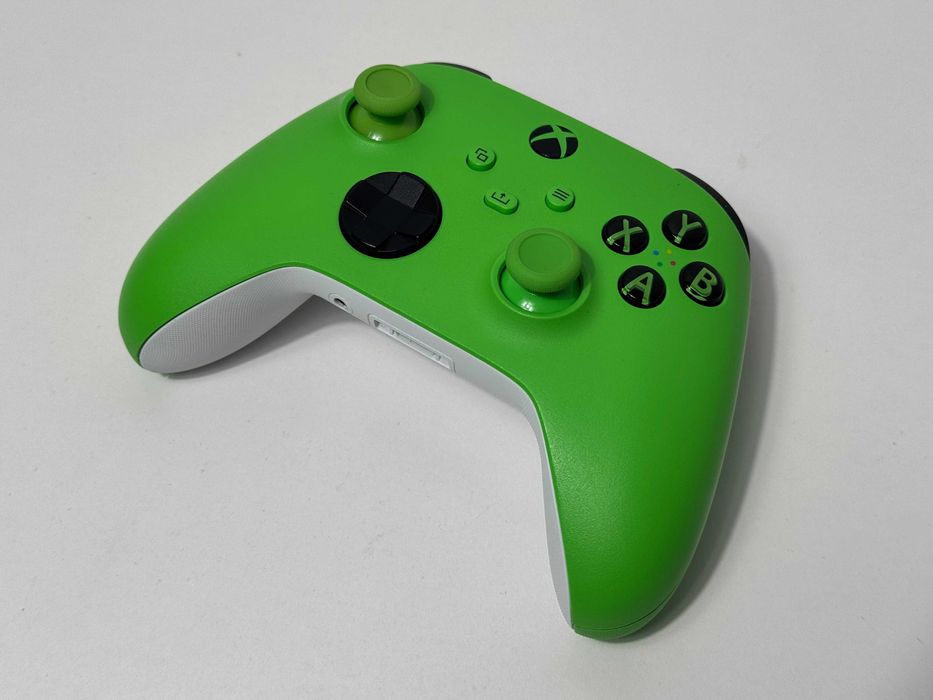 Oryginalny Pad Xbox Series S/X One, zielony - Velocity Green, bdb stan