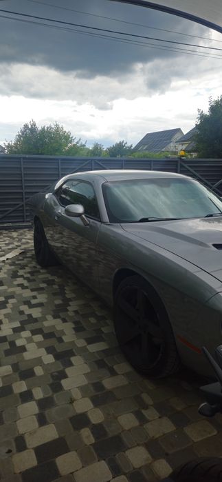 Продам dodge challenger 3.6