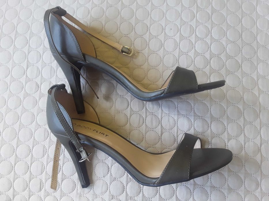 Buty szpilki Body Flirt rozm. 41