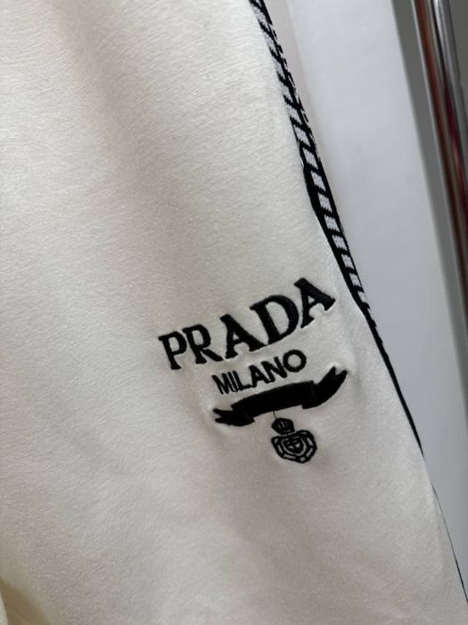 ПРЕМИУМ КАЧЕСТВО! Женский спортивный костюм PRADA белый даблфейс люкс