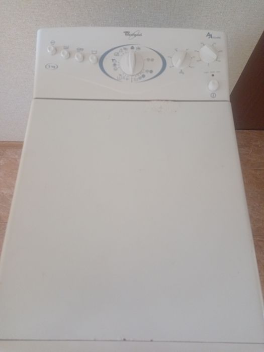 Продається пральна машина Whirlpool