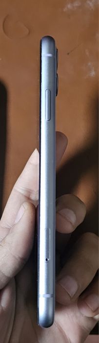 Продаю Iphone 11 128/4