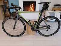 Merdia Reacto 5000, karbon, M/L 56 cm