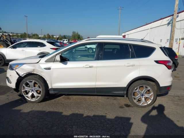 FORD ESCAPE Titanium 2018