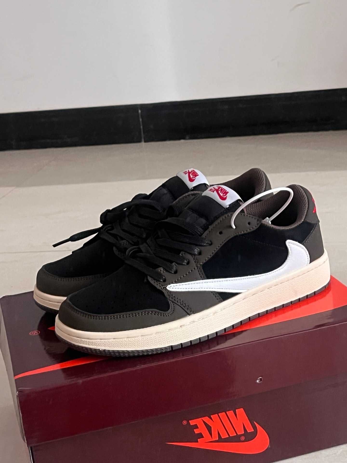 buty Espadryle Jordan_1_Retro_Low_OG_SP_Travis_Scott_Mocha R.42