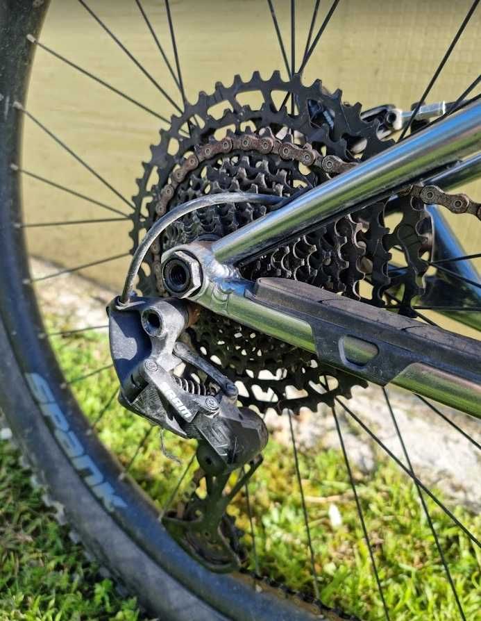 COMMENCAL META HT AM ESSENTIAL Gun Metal