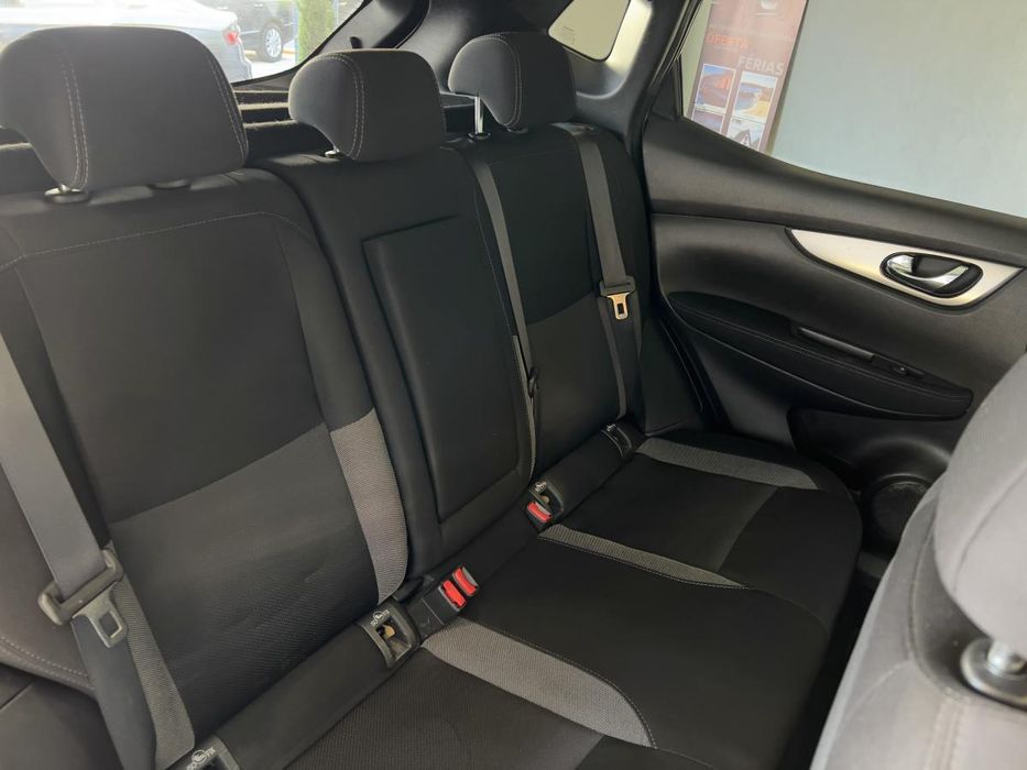 Nissan Qashqai 1.5 dCi N-Connecta 18
