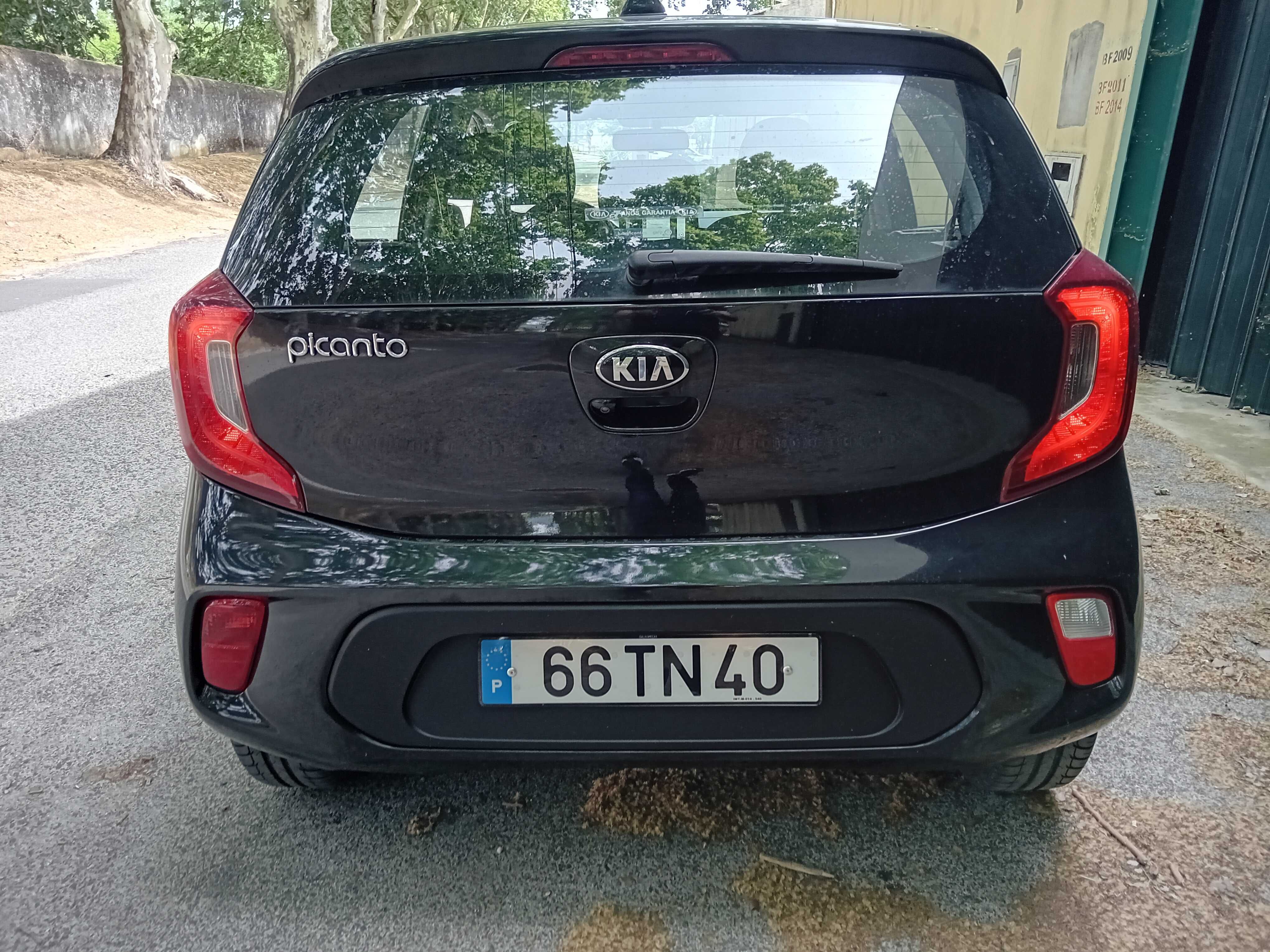 Kia Picanto  Urban c/GPS e Camera de marcha atrás