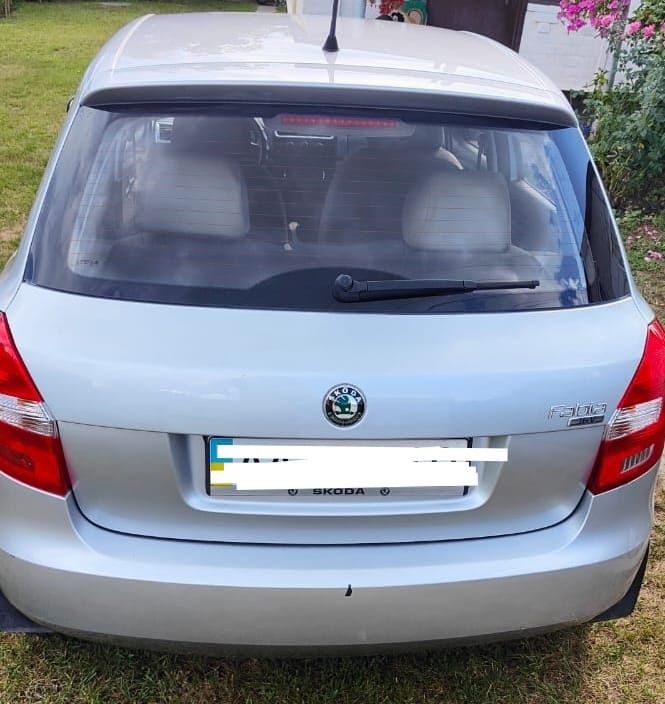 Fabia 2010 офіційна, один власник
