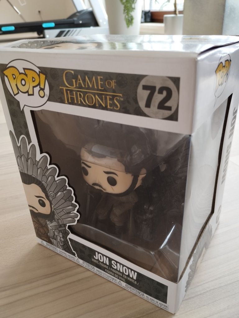 Funko Pop Deluxe: Gra o tron, Jon Snow na tronie, Bdb