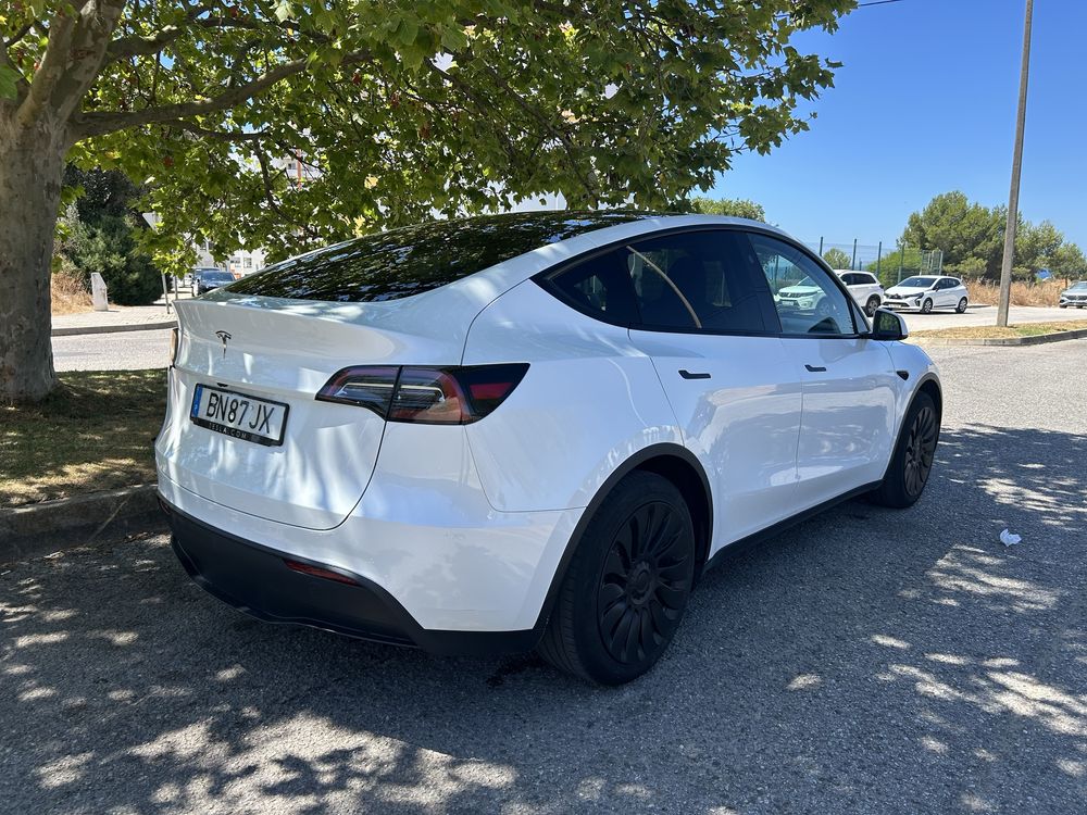 Vendo empresa TVDE com Tesla model Y pronto a funcionar