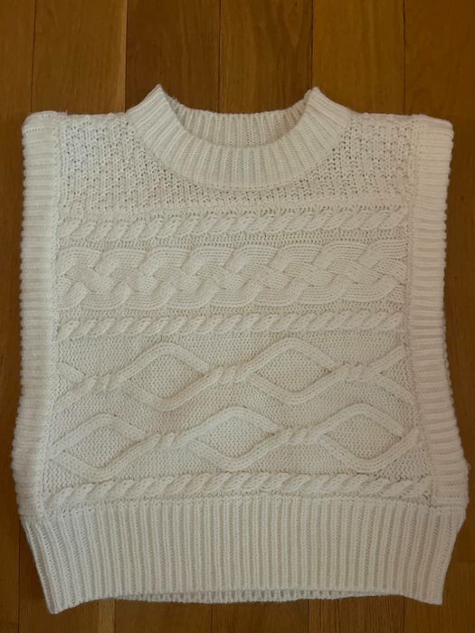 Вязаный жилет,тёплый