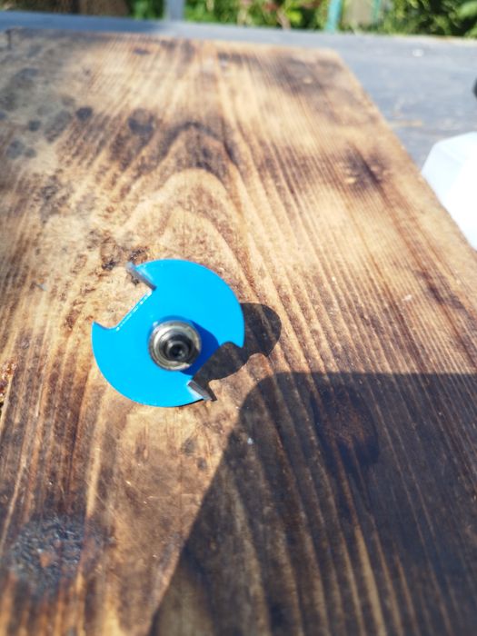 Кромкова фреза для ручного фрезера