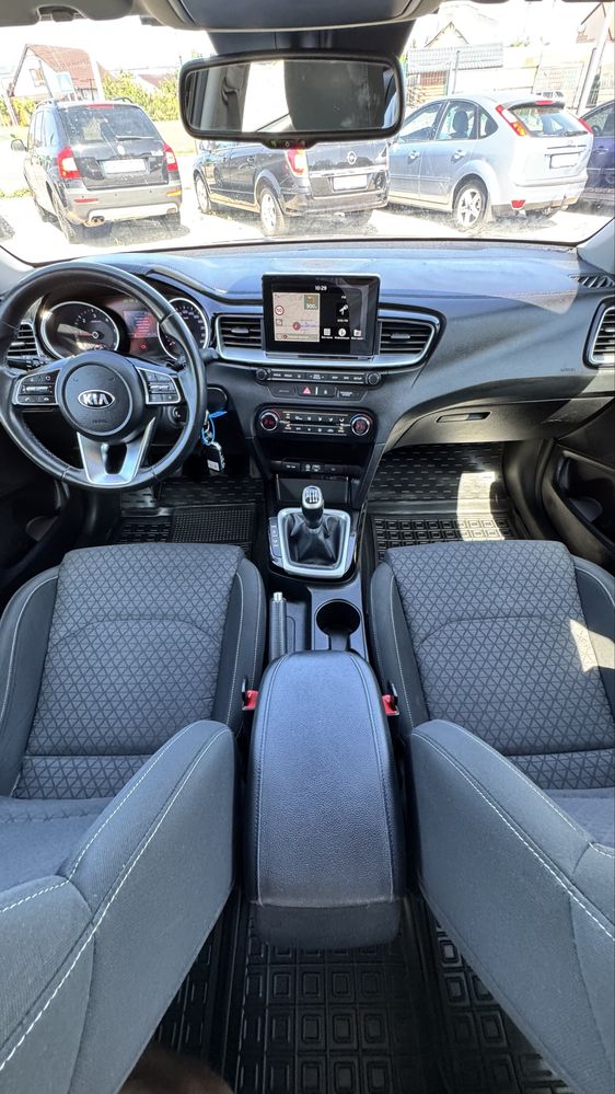 Kia Ceed Кіа Сід 2018 рік 1.6 дизель КОМПЛЕКТАЦІЯ