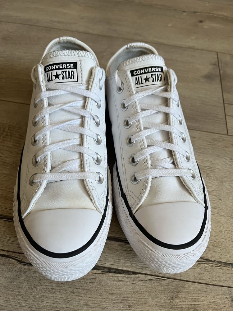 Converse skorzane platform