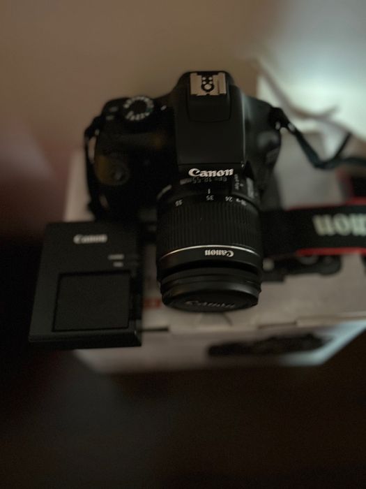 Máquina fotográfica Canon