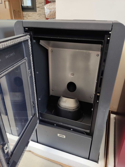 Piecyk piec kominek na pellet AUTOMATYCZNY Artel Nina- 7,1 kW