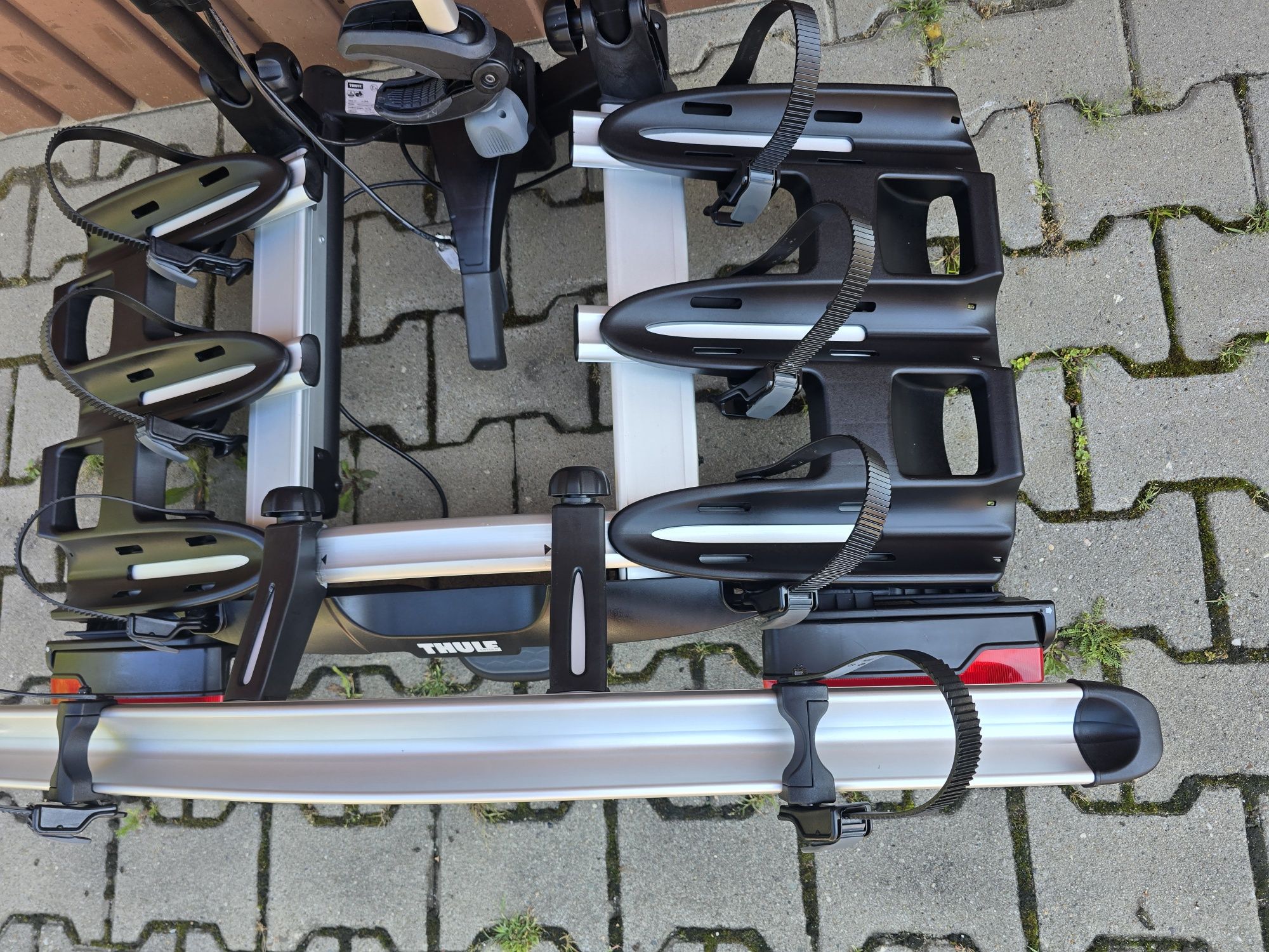 Bagażnik rowerowy na hak THULE VeloCompact 926 na 3+1 4 rower adapter