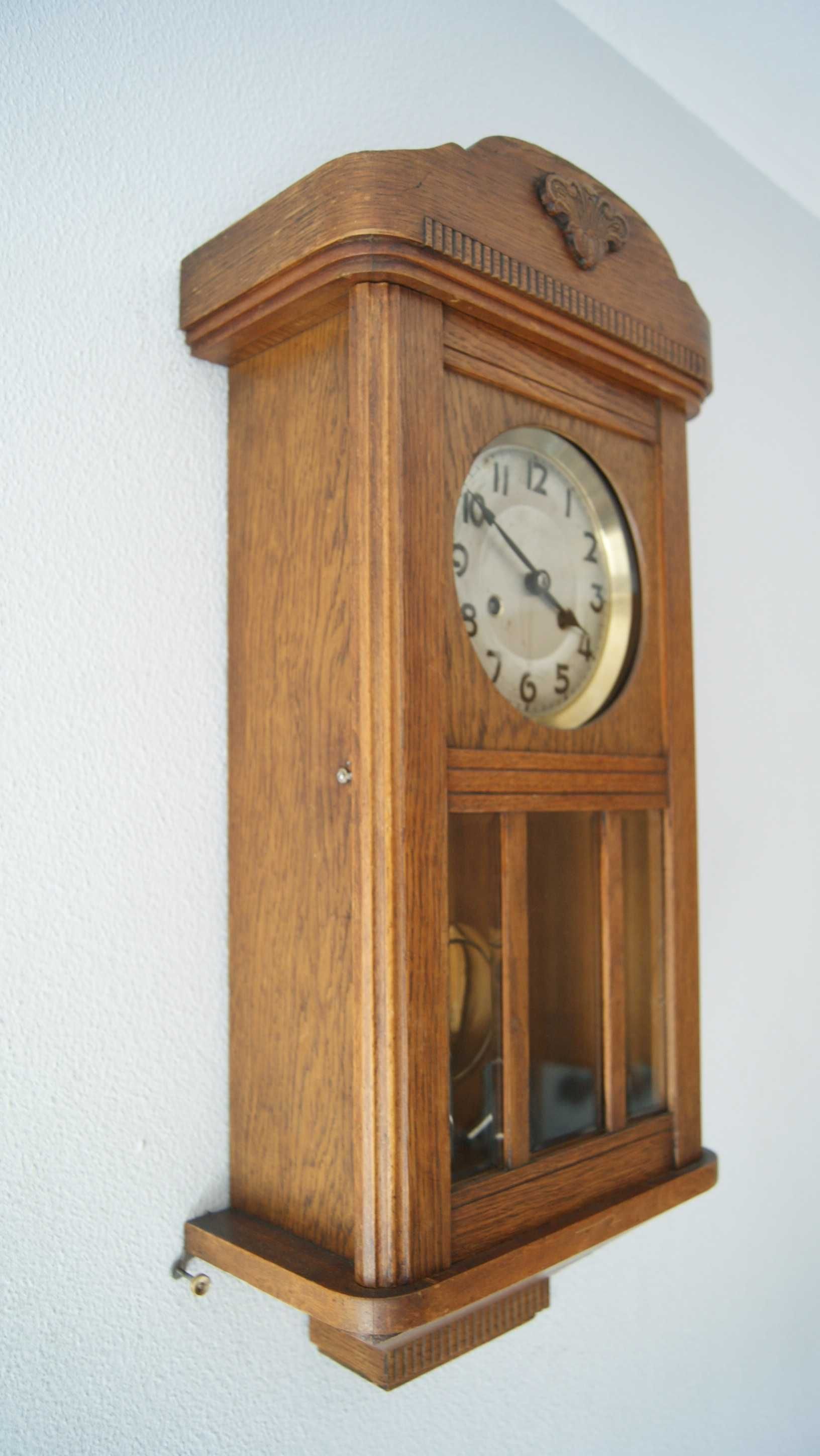 267 Zegar wiszący mechaniczny Kienzle antyk