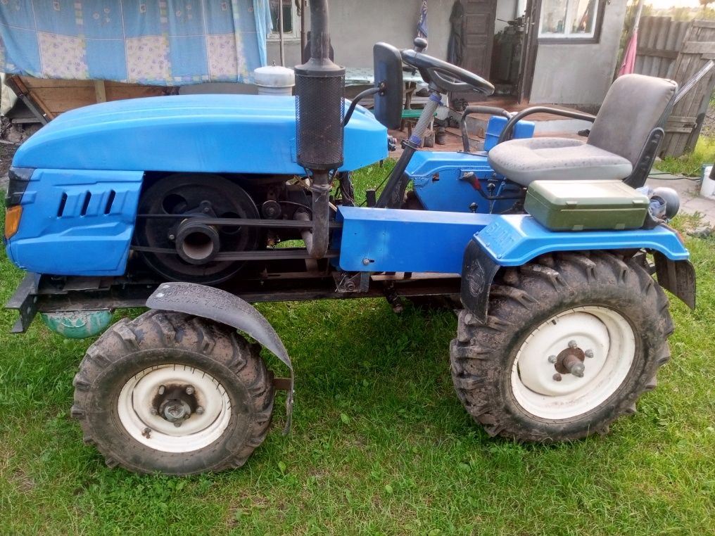 Продам трактор Булат